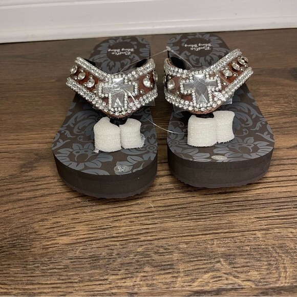 Rustic Bling Bling Wedge Flip Flops Brown Rhinestone Sandals XL- Brand New - Picture 2 of 13